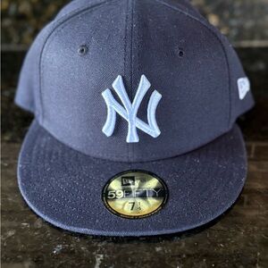 New Era Black and Gray Fitted Cap